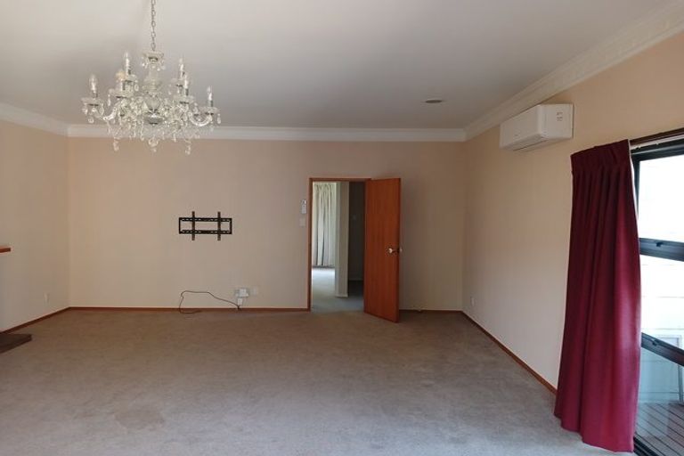 Photo of property in 33 Ihaka Street, Hokowhitu, Palmerston North, 4410