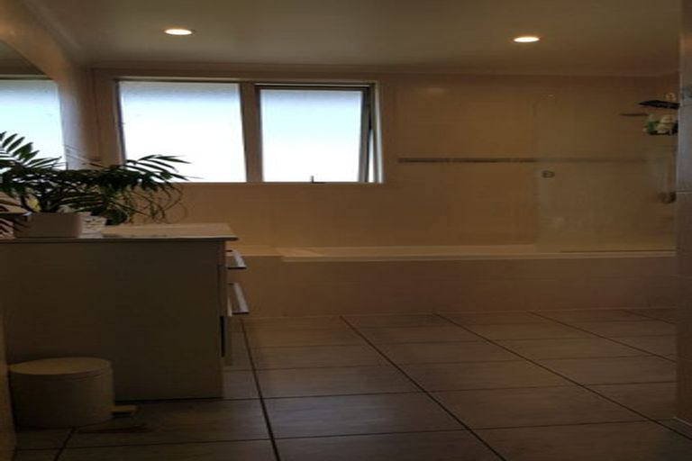 Photo of property in 146b Raroa Road, Aro Valley, Wellington, 6012