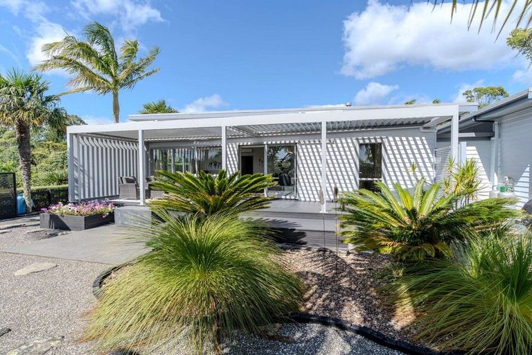 Photo of property in 10 Access Heights, Kerikeri, 0230