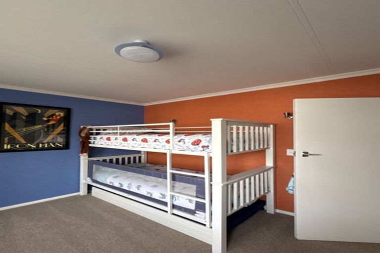 Photo of property in 18 Park Road, West End, Palmerston North, 4412