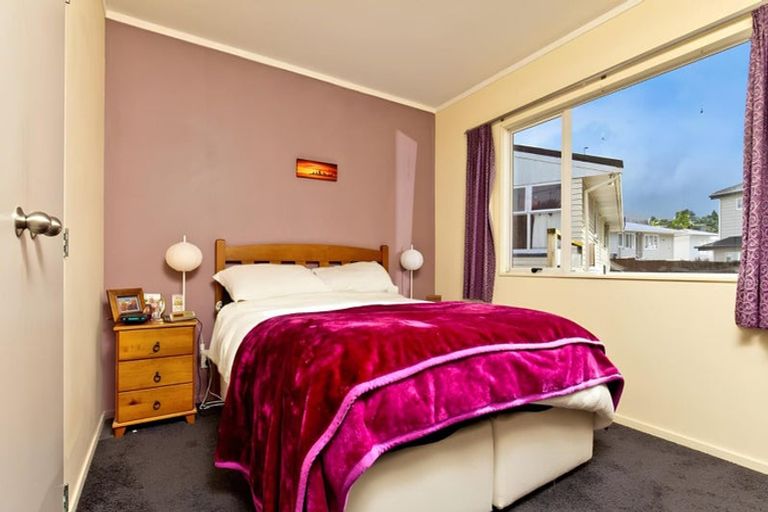 Photo of property in 13a Becroft Drive, Forrest Hill, Auckland, 0620