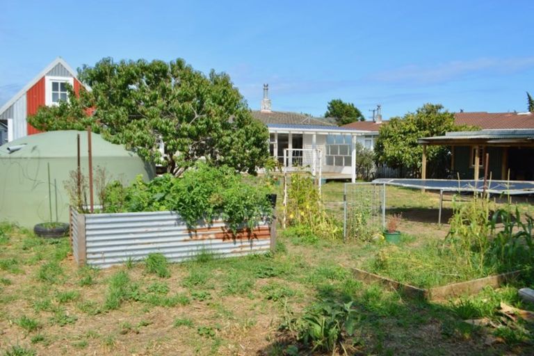 Photo of property in 7 Temuera Street, Otaki, 5512