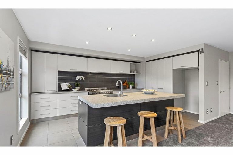 Photo of property in 12a Saint James Avenue, Papanui, Christchurch, 8053