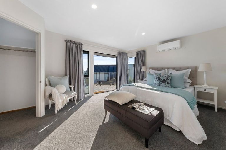 Photo of property in 1/8 Lookaway Place, Huntsbury, Christchurch, 8022