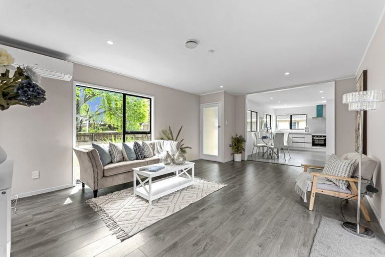 Photo of property in 10 Cadiz Place, Red Hill, Papakura, 2110