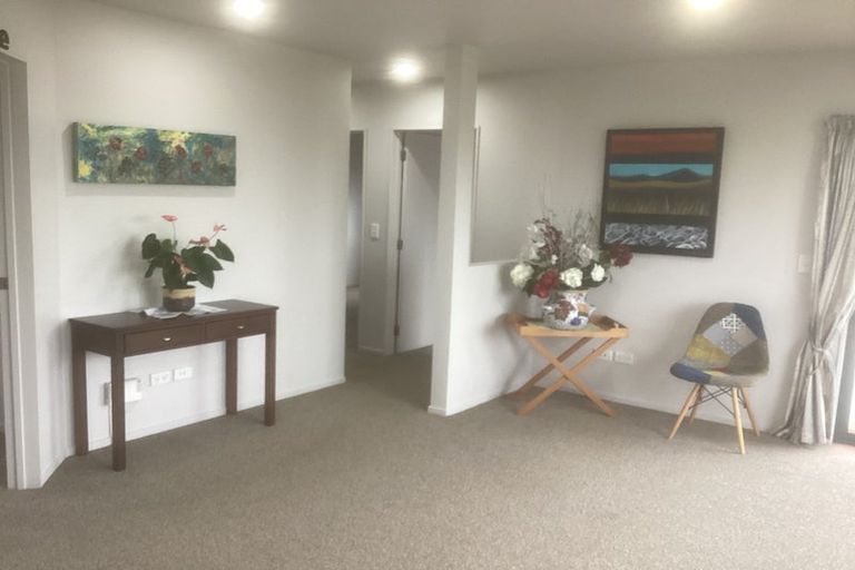 Photo of property in 2a Sycamore Drive, Sunnynook, Auckland, 0620
