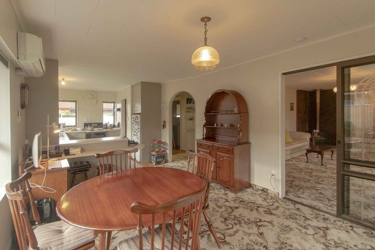 Photo of property in 151 Tait Drive, Greenmeadows, Napier, 4112