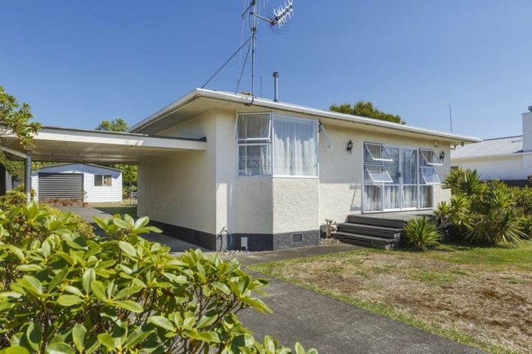 Photo of property in 8 Miles Place, Awapuni, Palmerston North, 4412