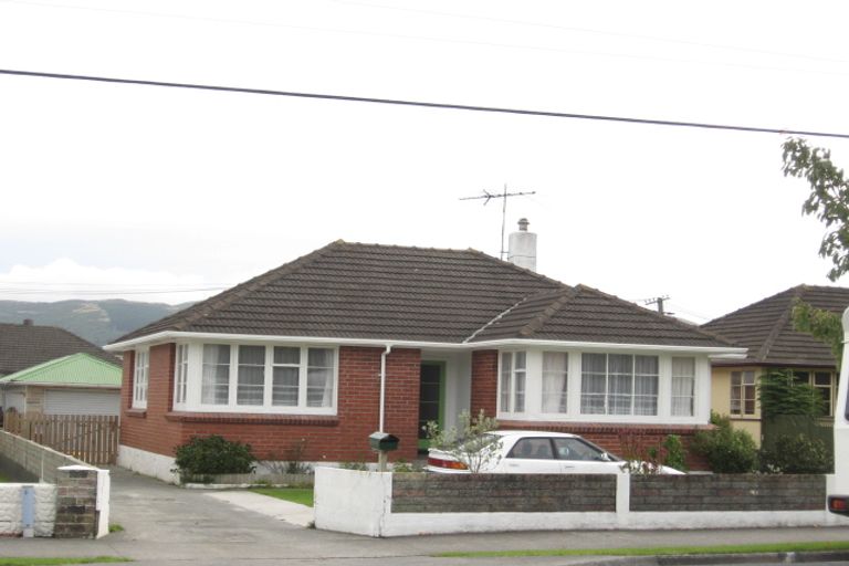 Photo of property in 287 Naenae Road, Naenae, Lower Hutt, 5011