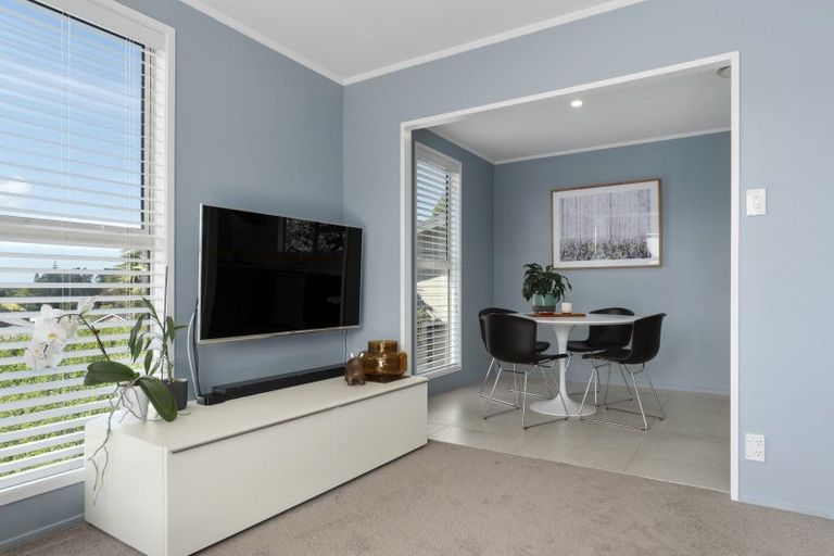 Photo of property in 60 Esmeralda Street, Welcome Bay, Tauranga, 3112