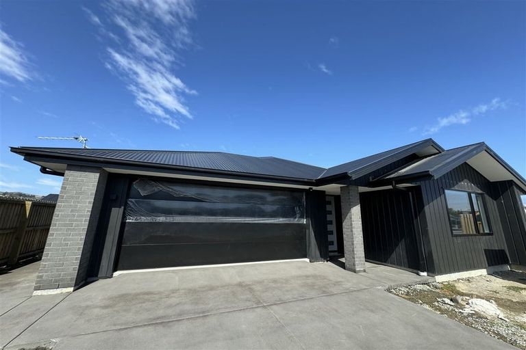 Photo of property in 32 Glovers Road, Halswell, Christchurch, 8025