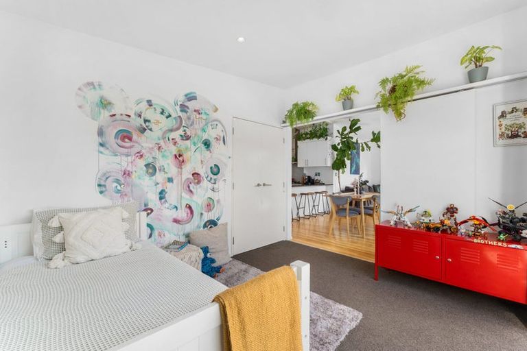 Photo of property in 10 Sauterne Road, Kumeu, 0810