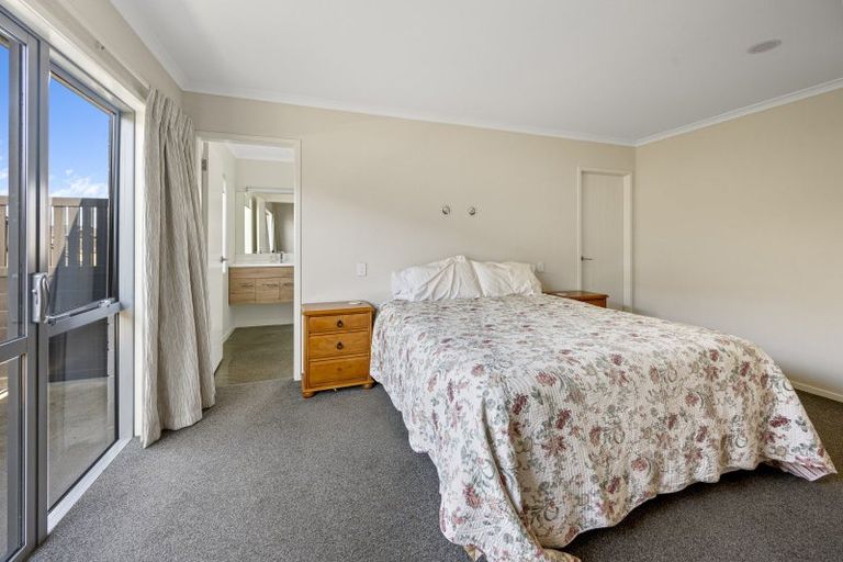Photo of property in 48 Kenny Road, Te Awa, Napier, 4110