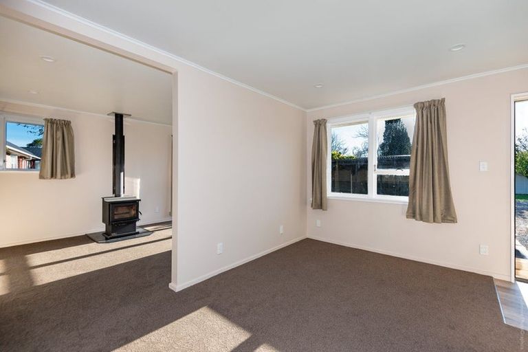 Photo of property in 87 Carisbrooke Street, Aranui, Christchurch, 8061