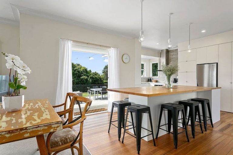 Photo of property in 42 Chaucer Street, Leamington, Cambridge, 3432