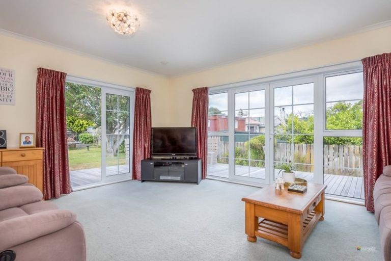 Photo of property in 11 Foster Street, Taita, Lower Hutt, 5011