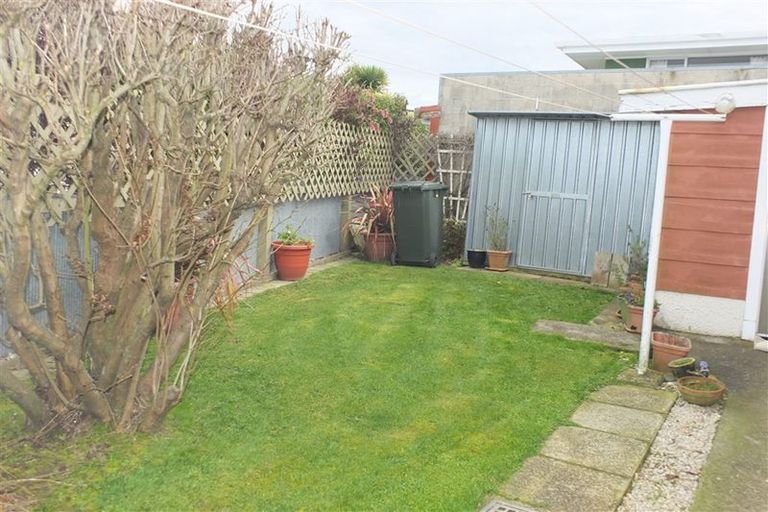 Photo of property in 8a Stuart Street, Holmes Hill, Oamaru, 9401