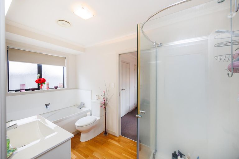 Photo of property in 3 Palm Avenue, Hokowhitu, Palmerston North, 4410