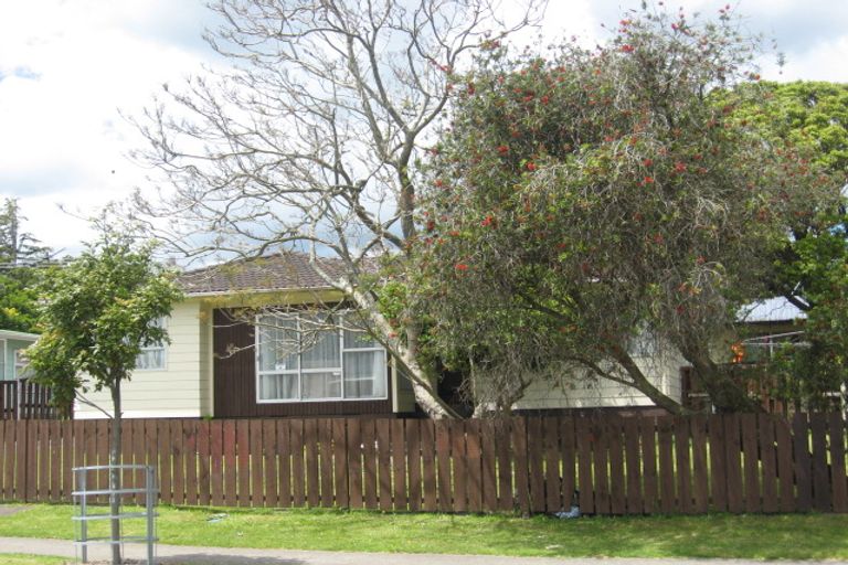 Photo of property in 56 Burbank Avenue, Manurewa, Auckland, 2102