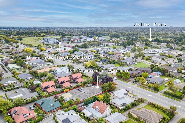 Photo of property in 137 Memorial Avenue, Burnside, Christchurch, 8053