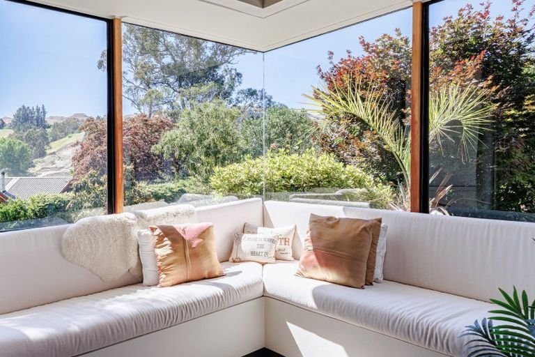 Photo of property in 30 Toop Street, Havelock North, 4130