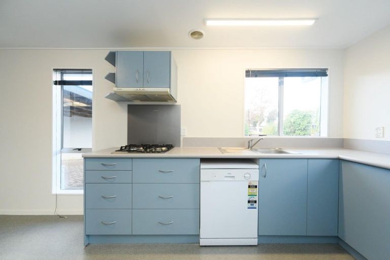 Photo of property in 41 Acacia Street, Kelvin Grove, Palmerston North, 4414