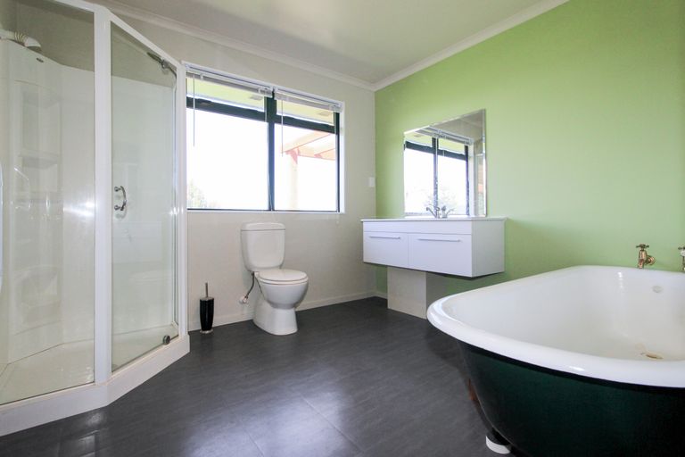 Photo of property in 82 Rarangi Road, Rarangi, Blenheim, 7273