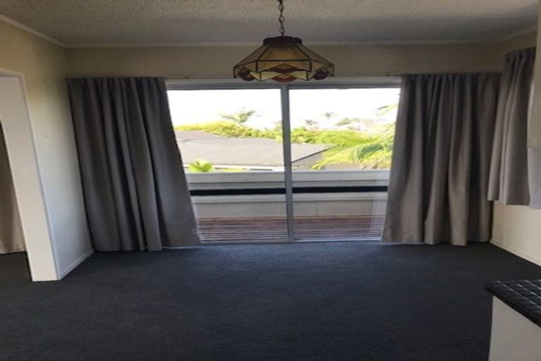Photo of property in 2/31 Mccrystal Avenue, Bucklands Beach, Auckland, 2012