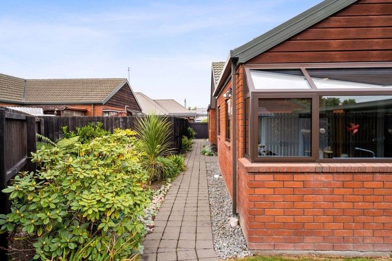 Photo of property in 45 Munro Street, Redwood, Christchurch, 8051