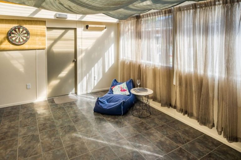 Photo of property in 4 Bell Street, Tawa, Wellington, 5028