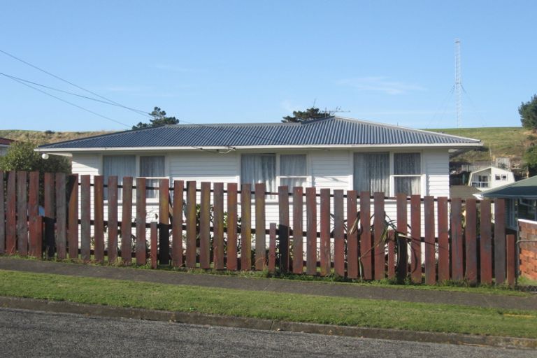 Photo of property in 12 Paenui Street, Titahi Bay, Porirua, 5022