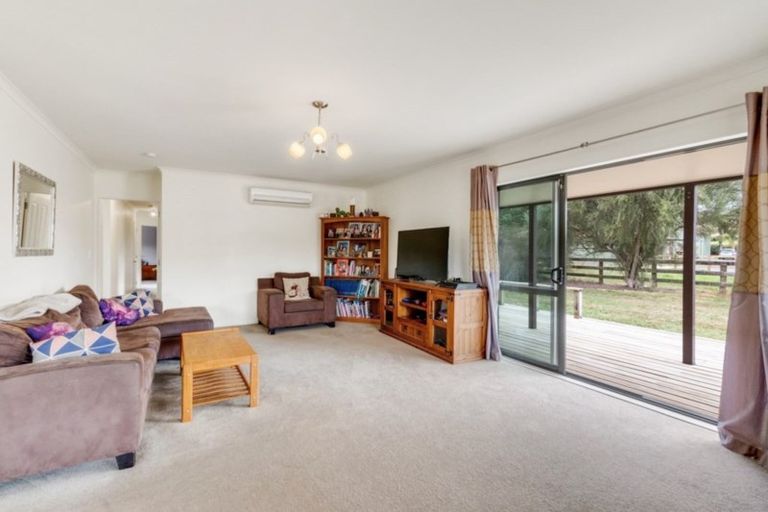Photo of property in 5 Mangauika Road, Pirongia, Te Awamutu, 3876