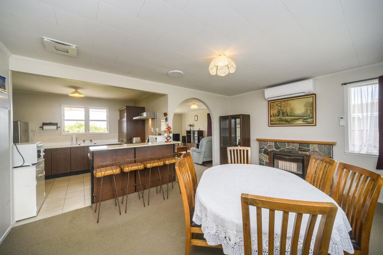 Photo of property in 65 Sutherland Crescent, Westbrook, Palmerston North, 4412