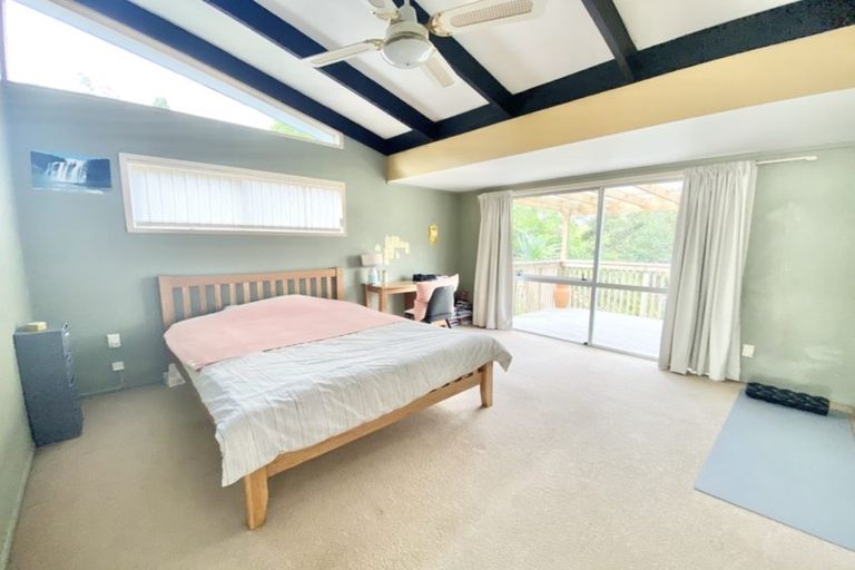 Photo of property in 9a Hutchinsons Road, Bucklands Beach, Auckland, 2014