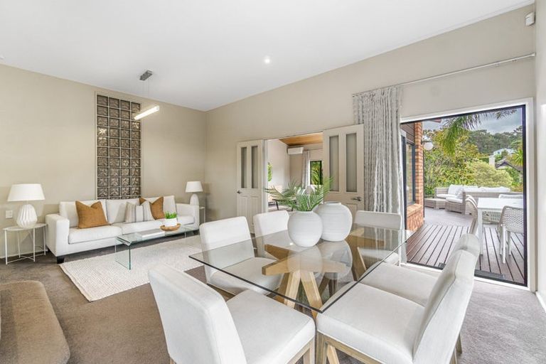 Photo of property in 73m Park Rise, Campbells Bay, Auckland, 0630