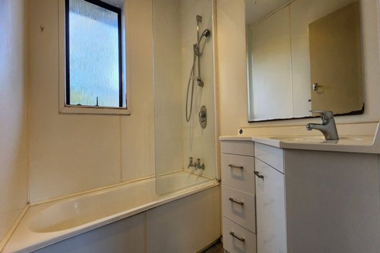 Photo of property in 45 Appleby Crescent, Burnside, Christchurch, 8053