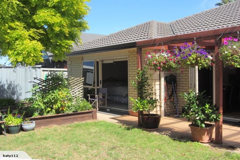 Photo of property in 47 Palazzo Drive, Papamoa Beach, Papamoa, 3118