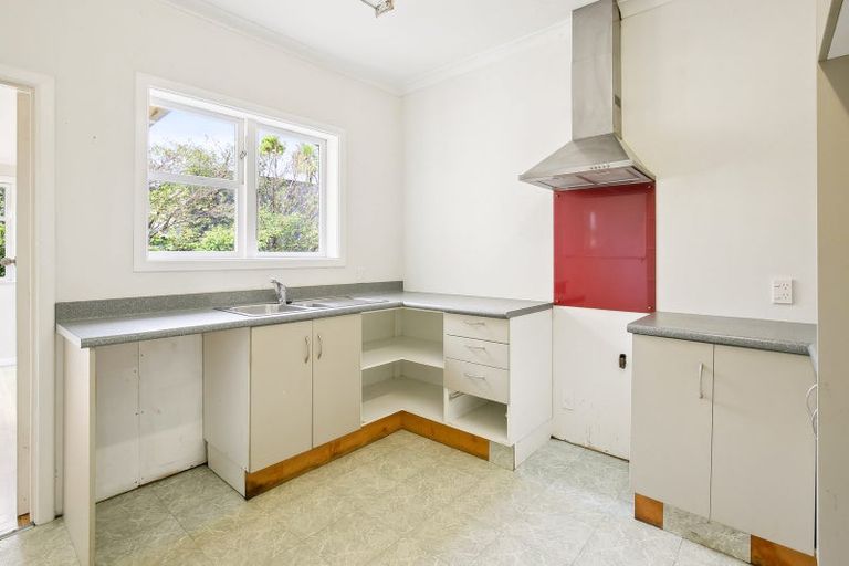Photo of property in 10 Ribble Street, Island Bay, Wellington, 6023