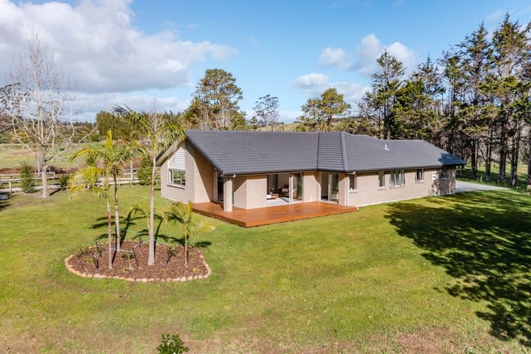 Photo of property in 11a Okura Drive, Kerikeri, 0230