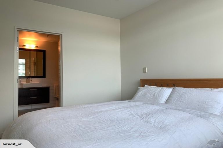 Photo of property in Chews Lane Apartments, 8g/9 Chews Lane, Wellington Central, Wellington, 6011