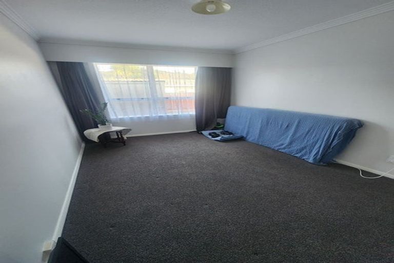 Photo of property in 13-13a Benzie Avenue, Wallaceville, Upper Hutt, 5018