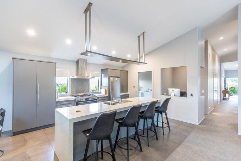 Photo of property in 3 Trinidad Place, Flagstaff, Hamilton, 3210