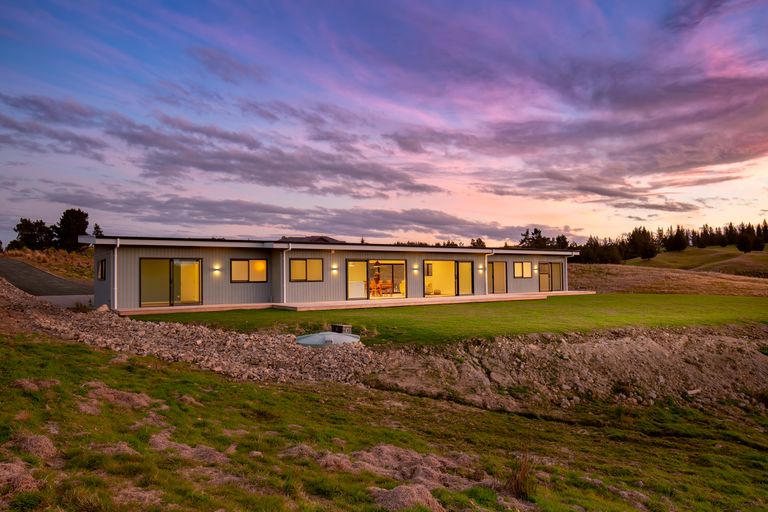 Photo of property in 22 Westmere Drive, Tasman, Upper Moutere, 7173