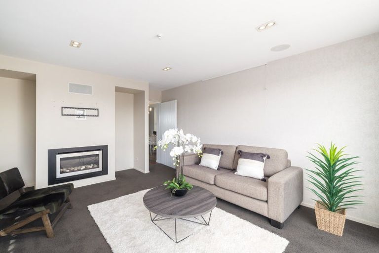 Photo of property in 33 Reginald Street, Burwood, Christchurch, 8083