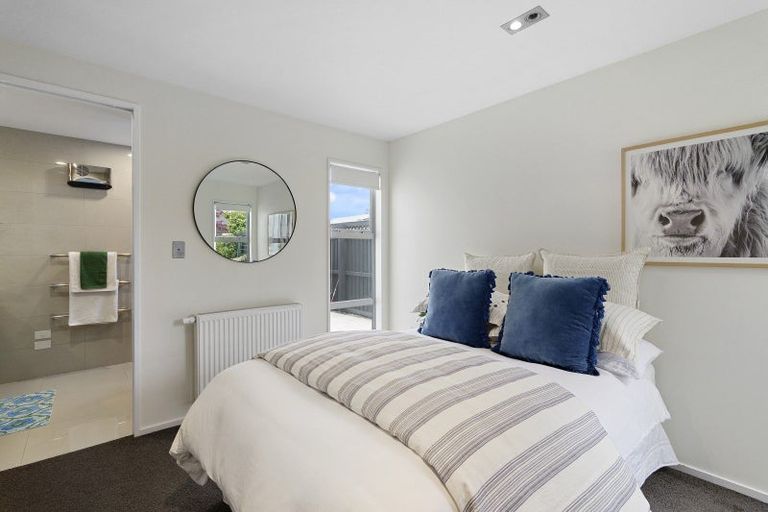 Photo of property in 35 Waiwetu Street, Fendalton, Christchurch, 8052