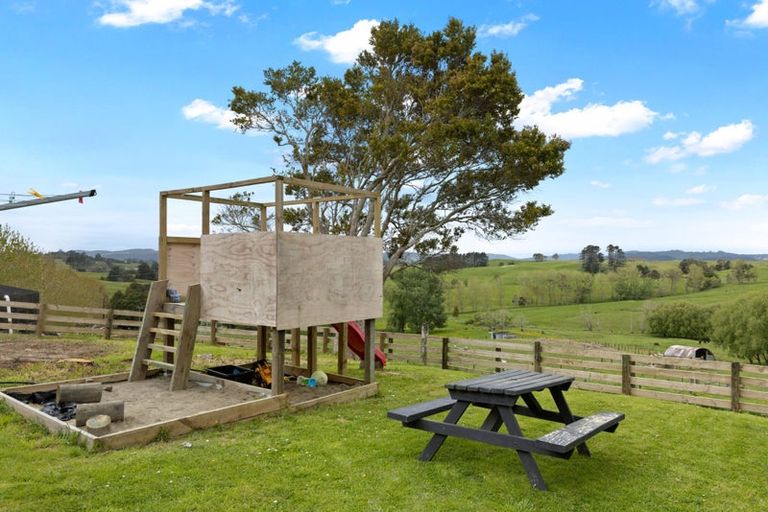 Photo of property in 407 Port Albert Road, Wellsford, 0972