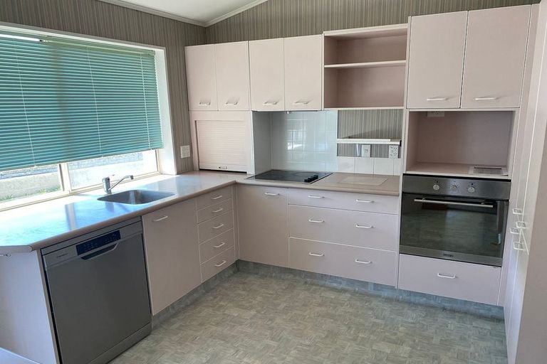 Photo of property in 2/3 Emerald Hill, Havelock North, 4130