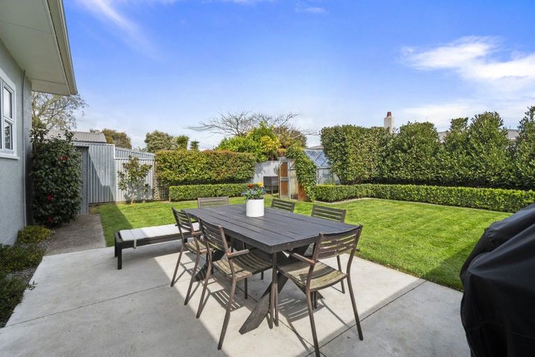 Photo of property in 42 Park Road, West End, Palmerston North, 4412