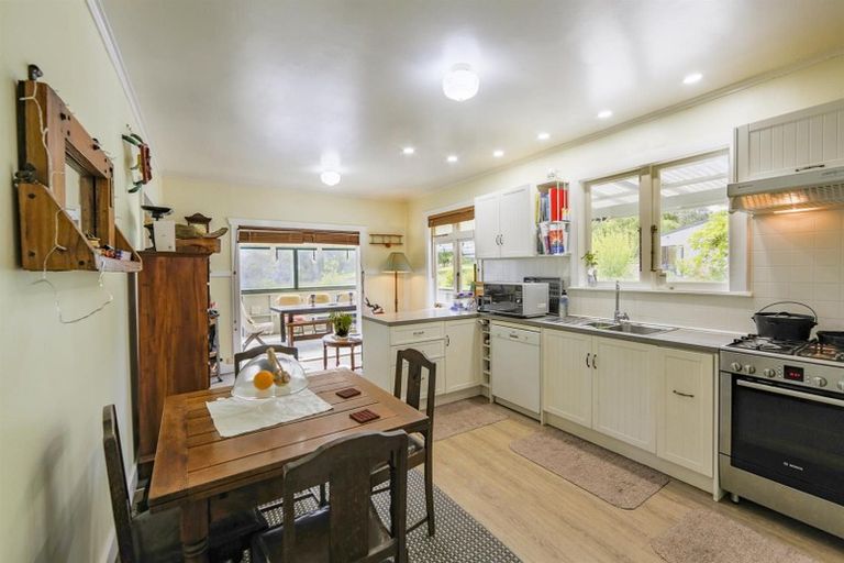 Photo of property in 617 Whakapirau Road, Whakapirau, Maungaturoto, 0583