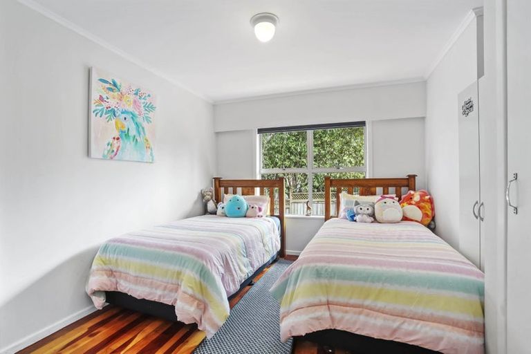 Photo of property in 19 Merchant Avenue, Te Atatu South, Auckland, 0610